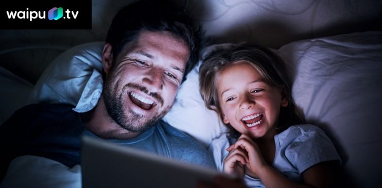 Waipu TV Vater mit Kind