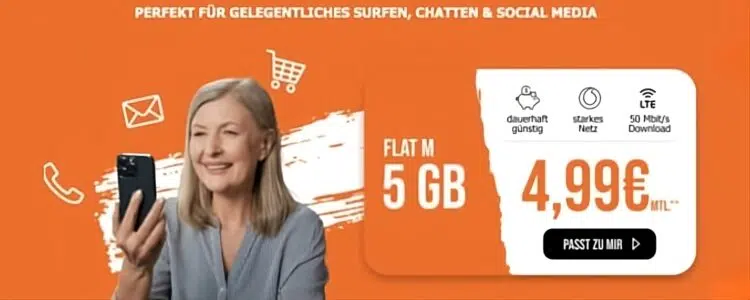 Frau mit Smartphone in der Hand; Tarif für 4,99€