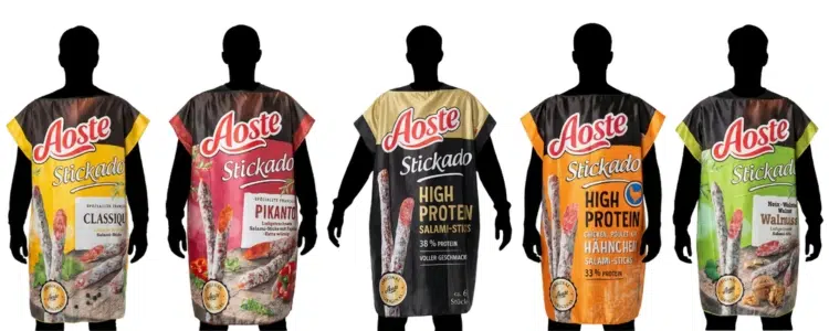 Aoste Stickado-Kostüm